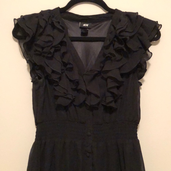 H&M Ruffle dress - Picture 2 of 3